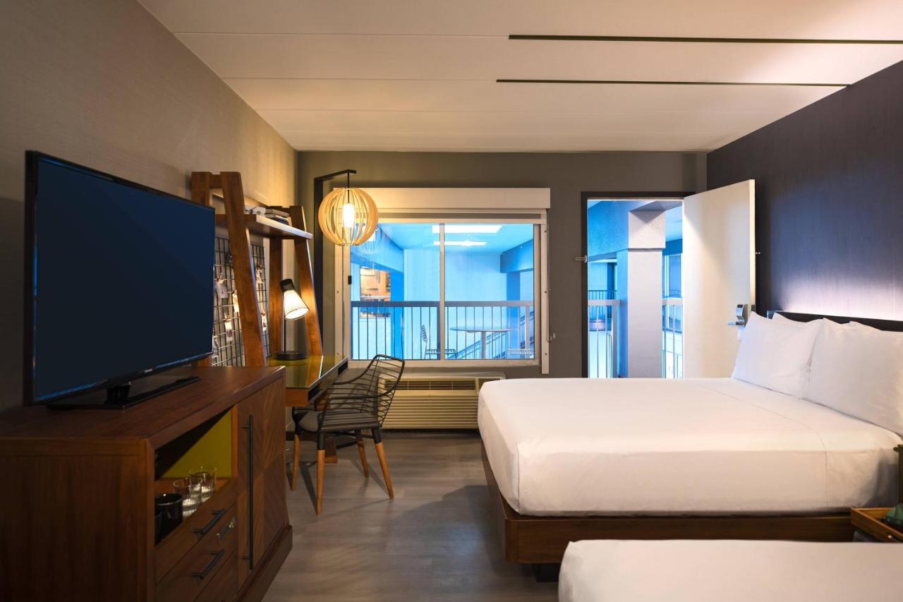 King Guest Room with Poolside View at Renaissance Minneapolis Bloomington Hotel