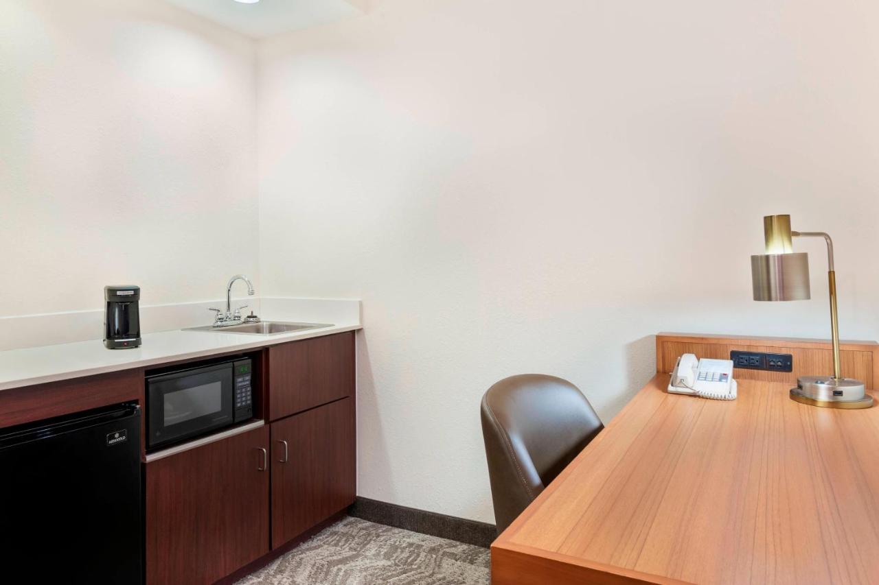 King Suite with Sofa Bed at SpringHill Suites by Marriott Asheville