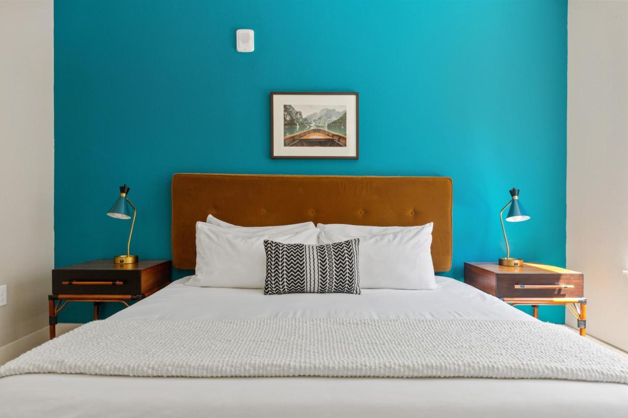 King Suite with Balcony (Self Check-in with Virtual Front Desk) at Kasa Union Station Denver