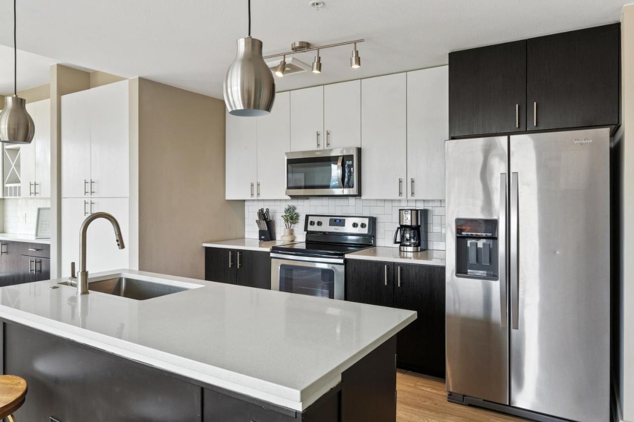 Two-Bedroom Apartment (Self Check-in with Virtual Front Desk) at Kasa Union Station Denver