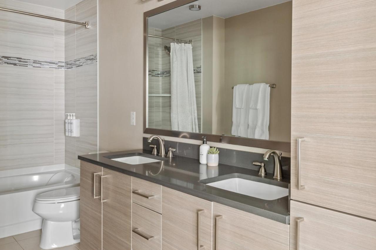 Two-Bedroom Apartment (Self Check-in with Virtual Front Desk) at Kasa Union Station Denver