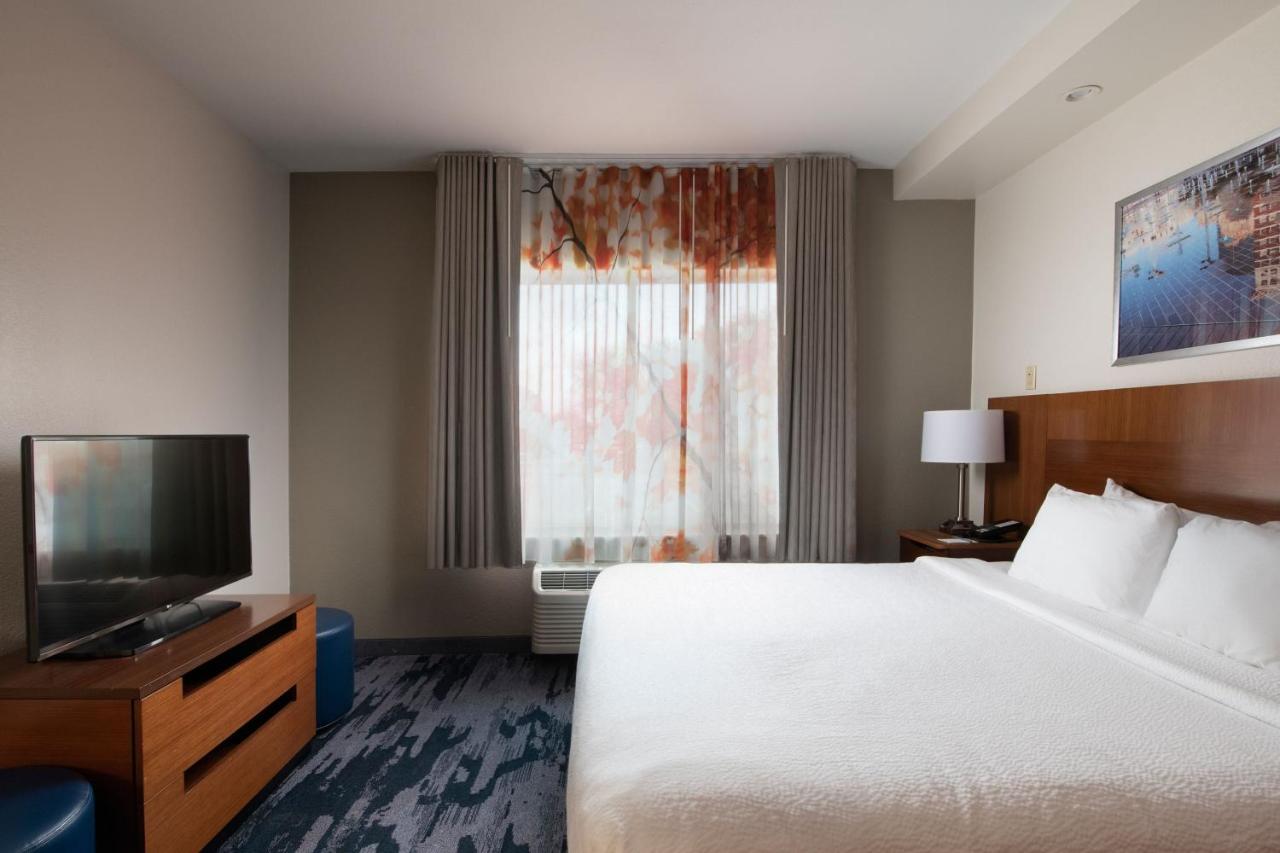 King Studio with Sofa Bed at Fairfield Inn & Suites Fort Worth/Fossil Creek