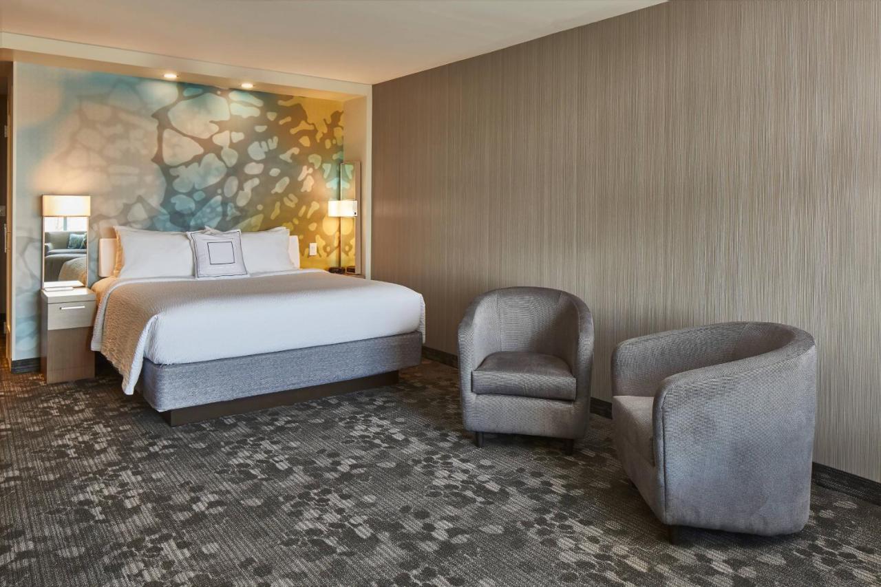 Suite, 1 King, Sofa bed, Waterfront at Courtyard by Marriott Albany Troy/Waterfront
