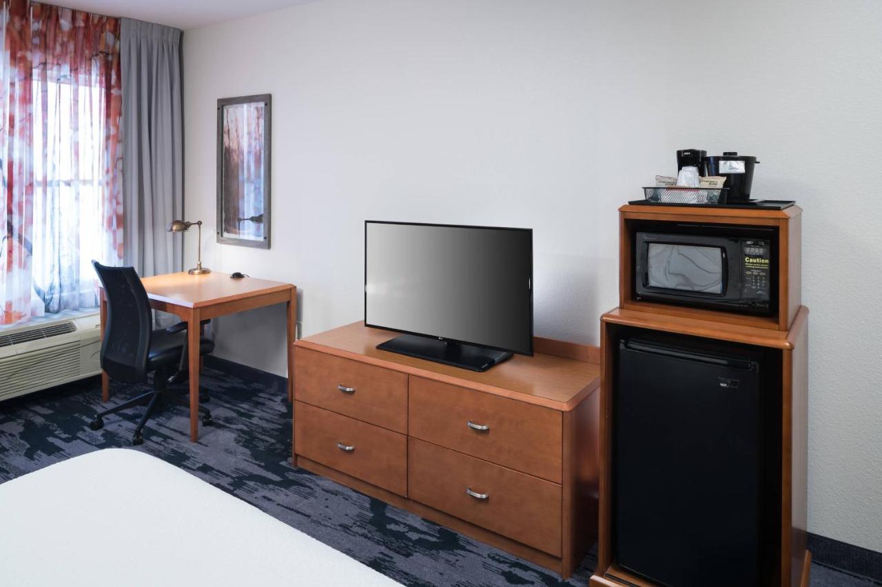 Queen Room with Sofa Bed at Fairfield Inn & Suites by Marriott Orlando at SeaWorld