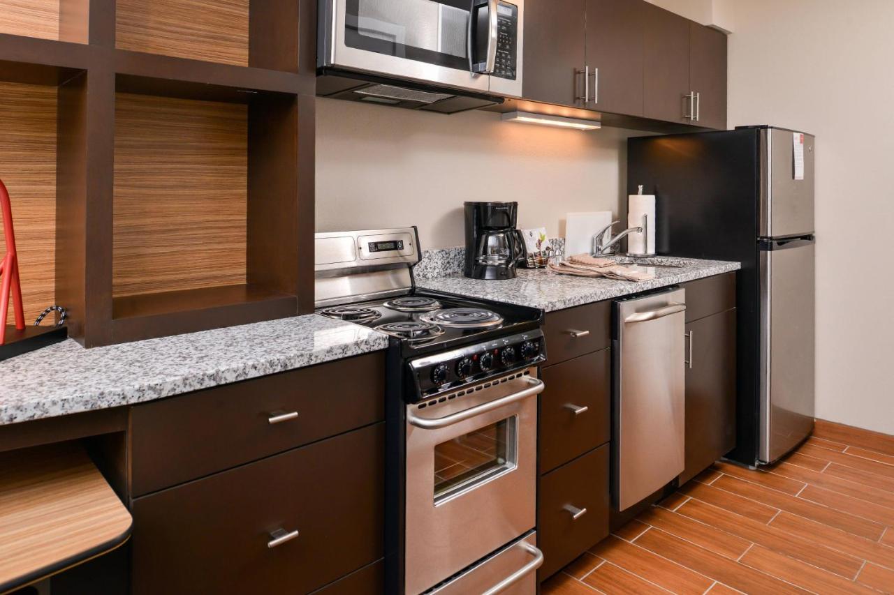 One-Bedroom King Suite at TownePlace Suites by Marriott Charleston-West Ashley