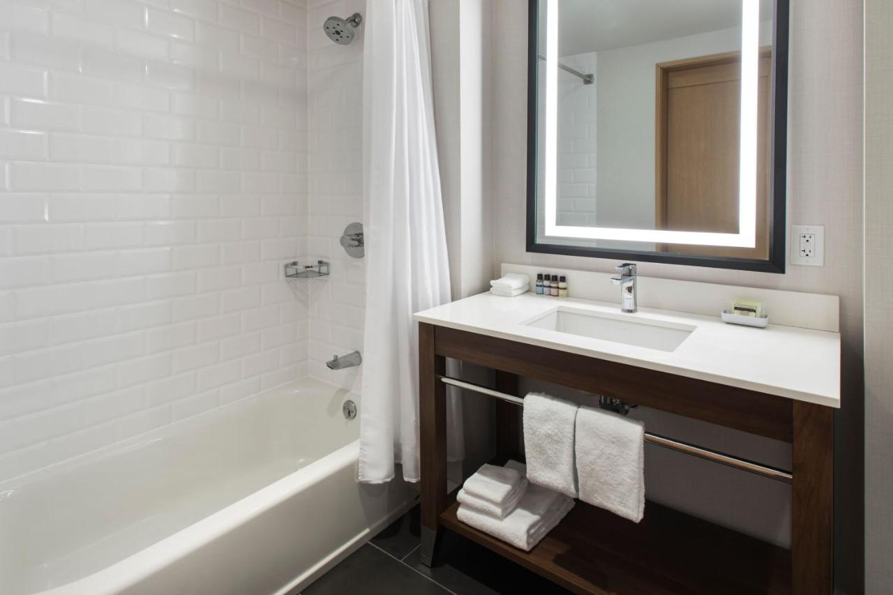 Guest room, 2 Queen at Four Points by Sheraton Albany