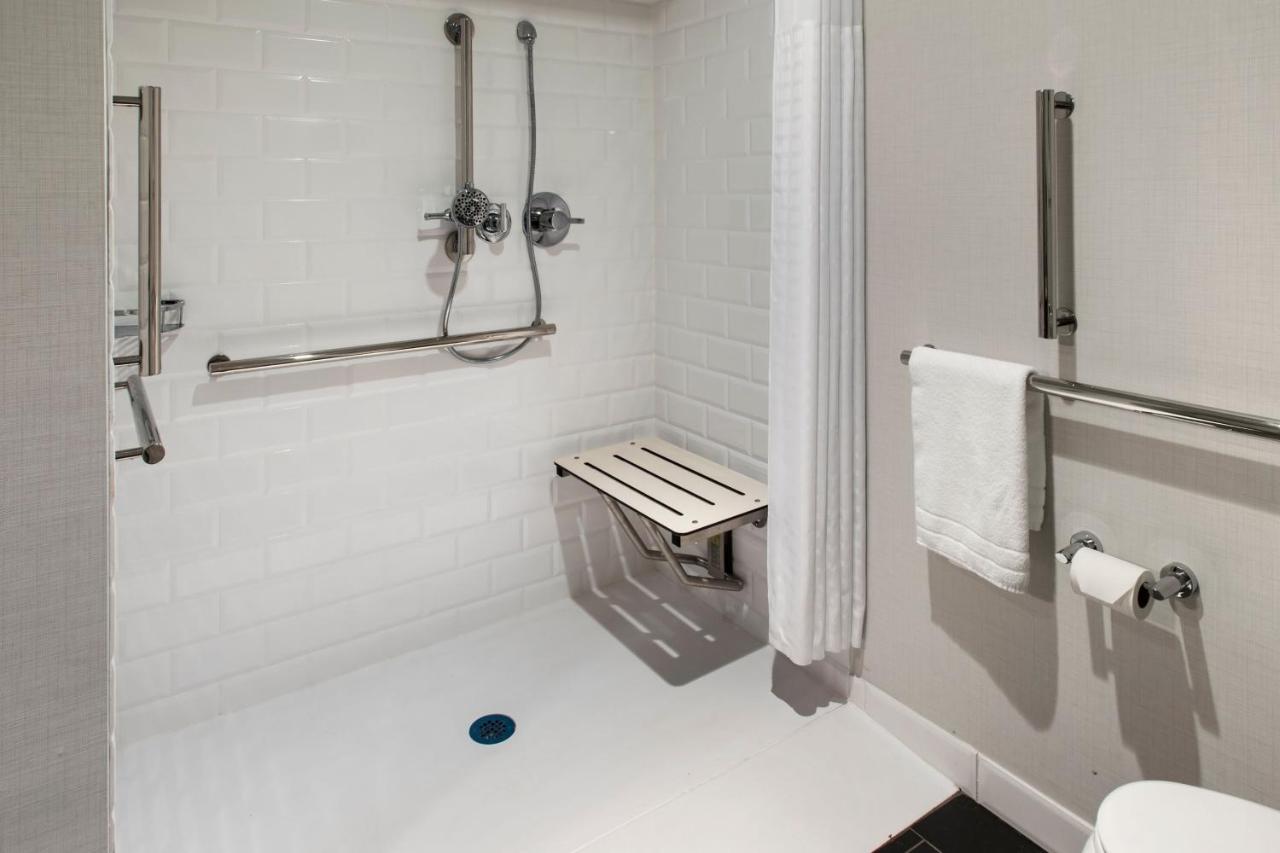 Guest room, 2 Queen at Four Points by Sheraton Albany