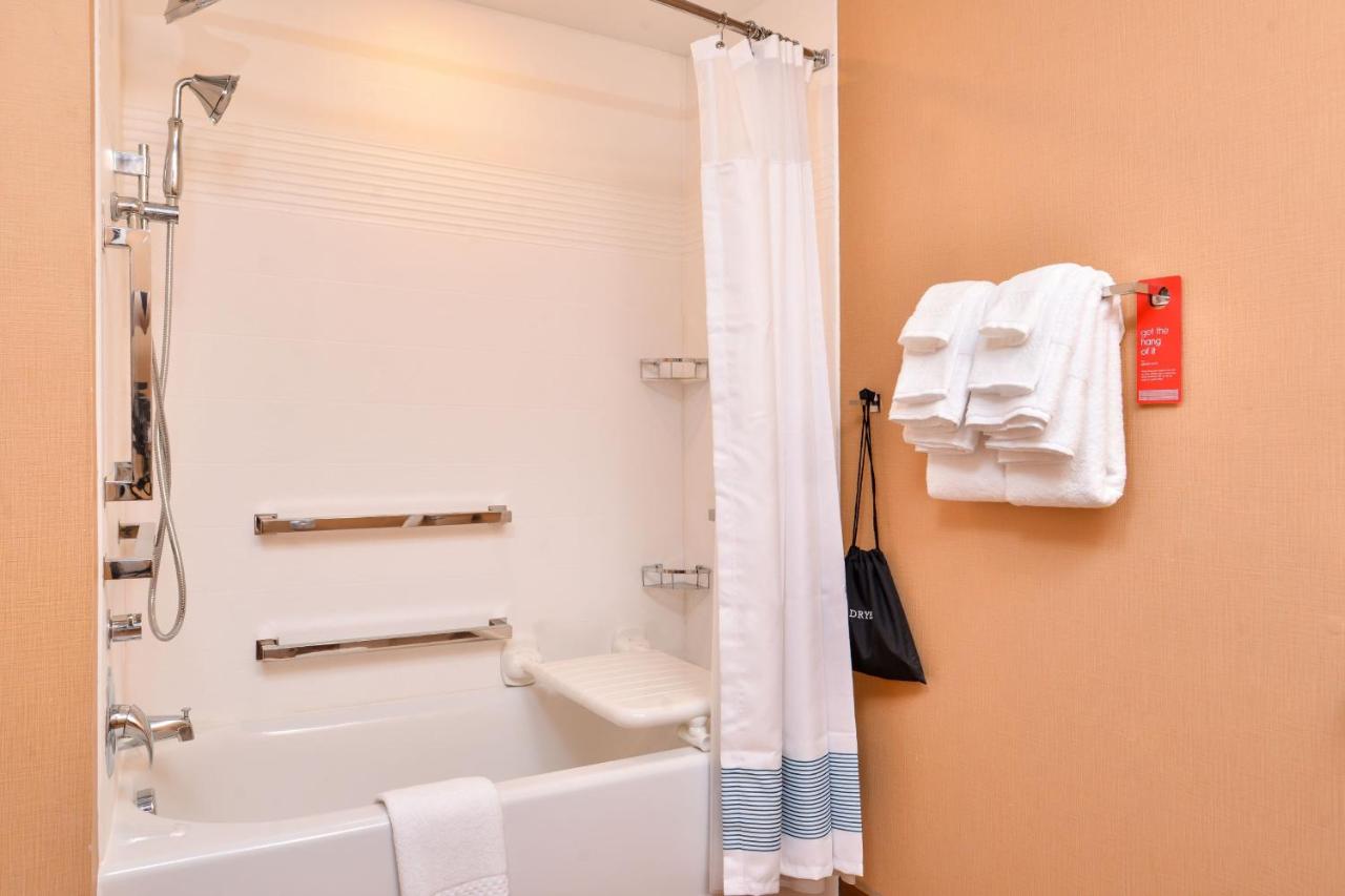 Two-Bedroom Suite at TownePlace Suites by Marriott Charleston-West Ashley