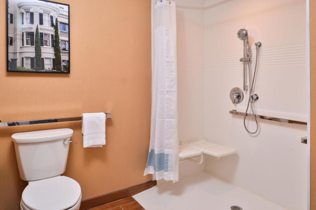 King Studio with Sofa Bed at TownePlace Suites by Marriott Charleston-West Ashley