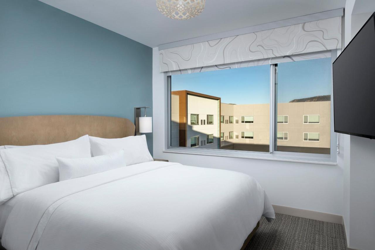 One-Bedroom King Suite with Sofa Bed at Element Sedona