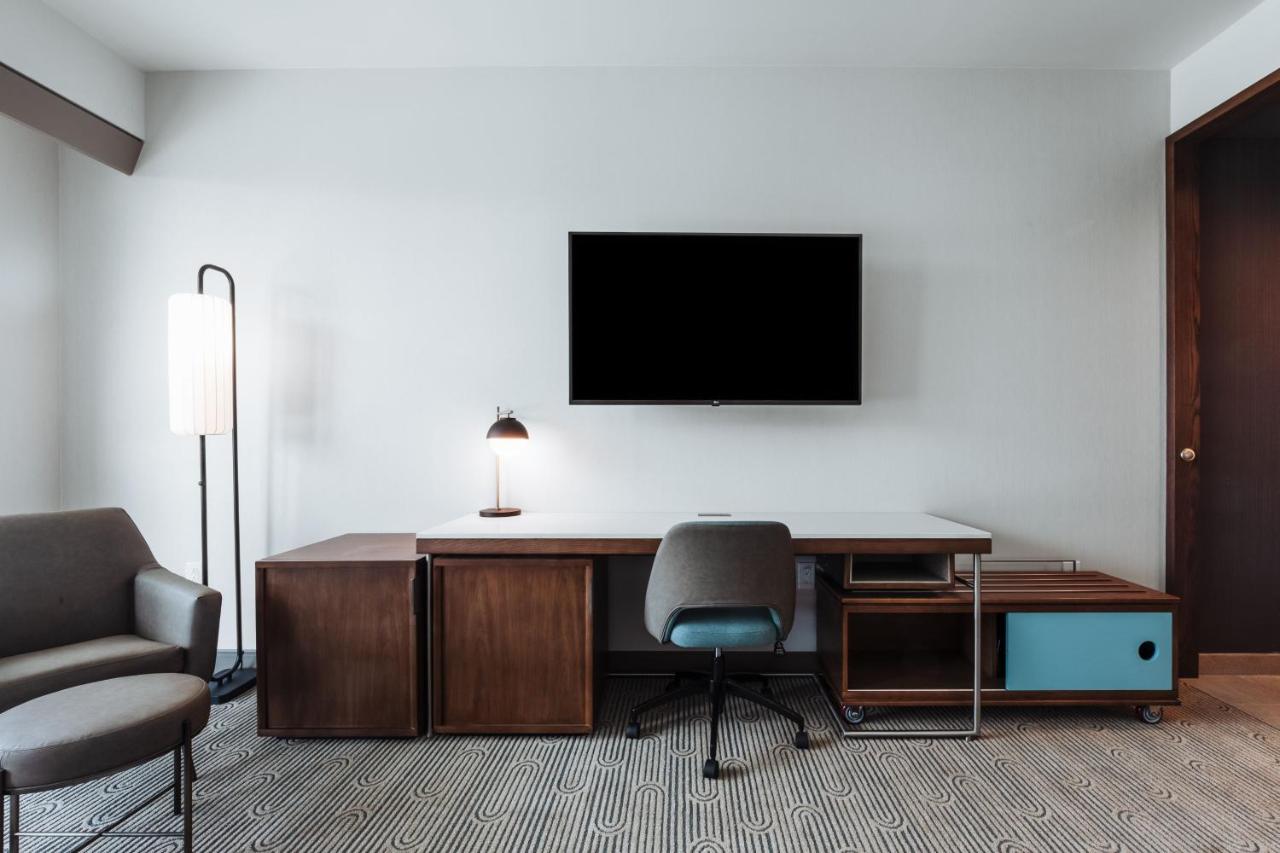 King Room with City View at Courtyard by Marriott Santa Barbara Downtown