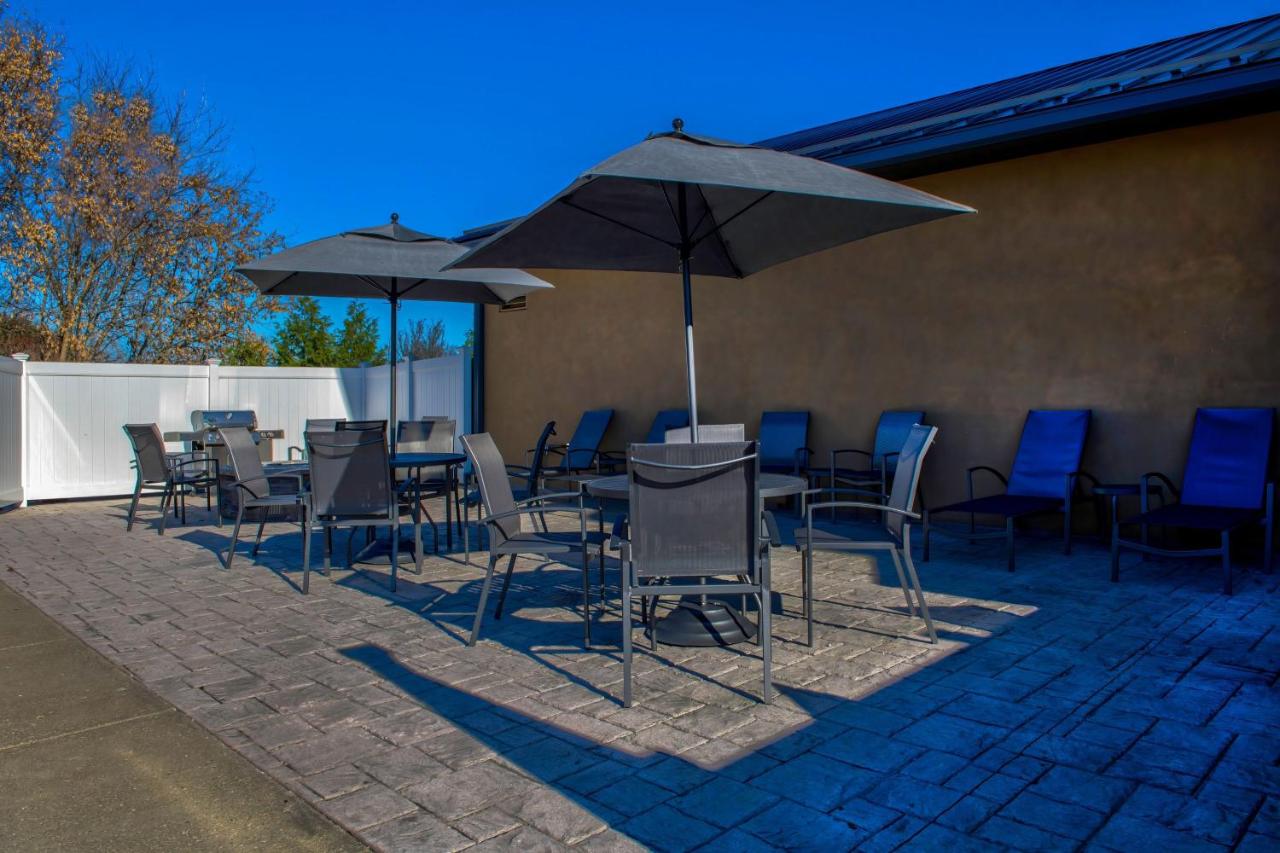 | Fairfield Inn & Suites by Marriott Cortland