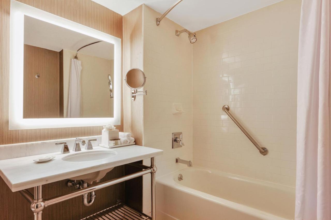 Double Room at Sheraton Tarrytown Hotel