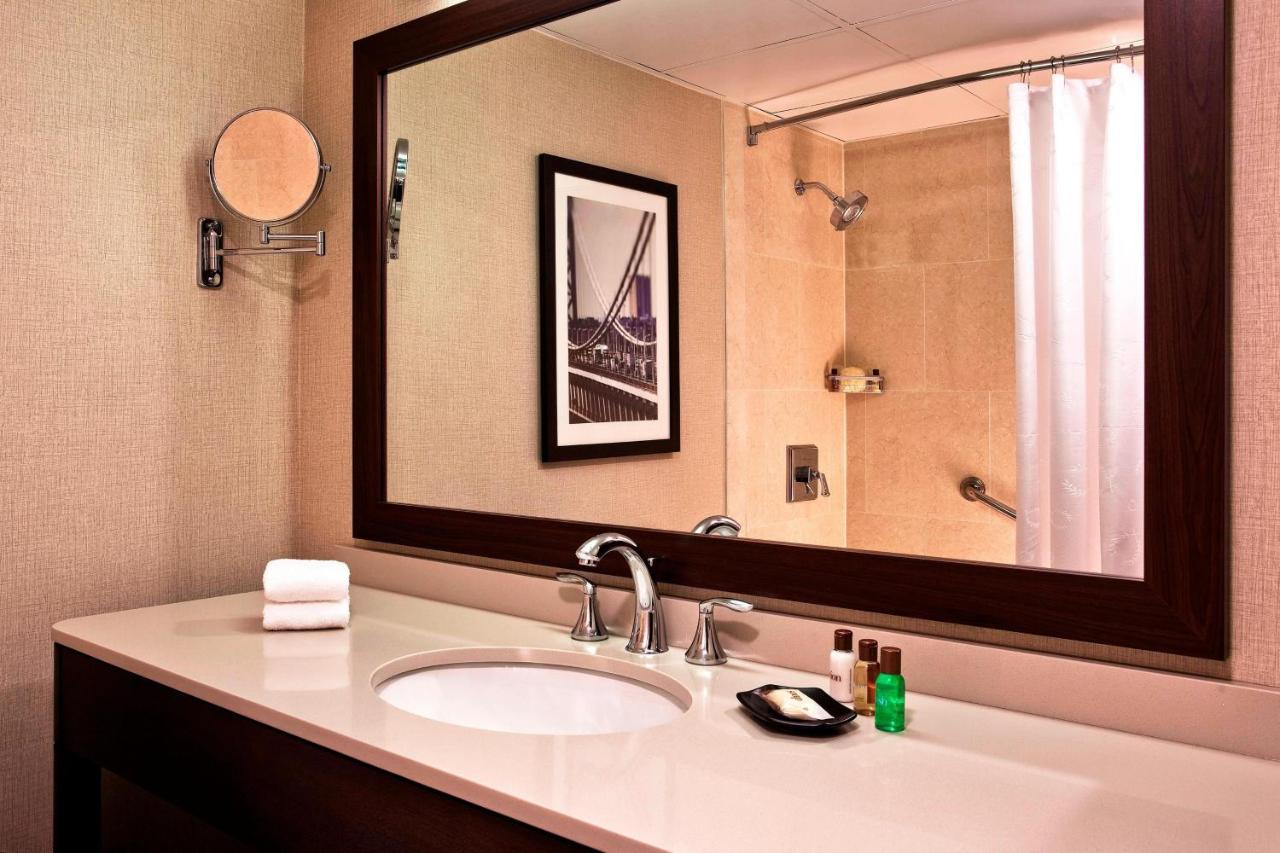 Deluxe King Room at Dolce by Wyndham Parsippany