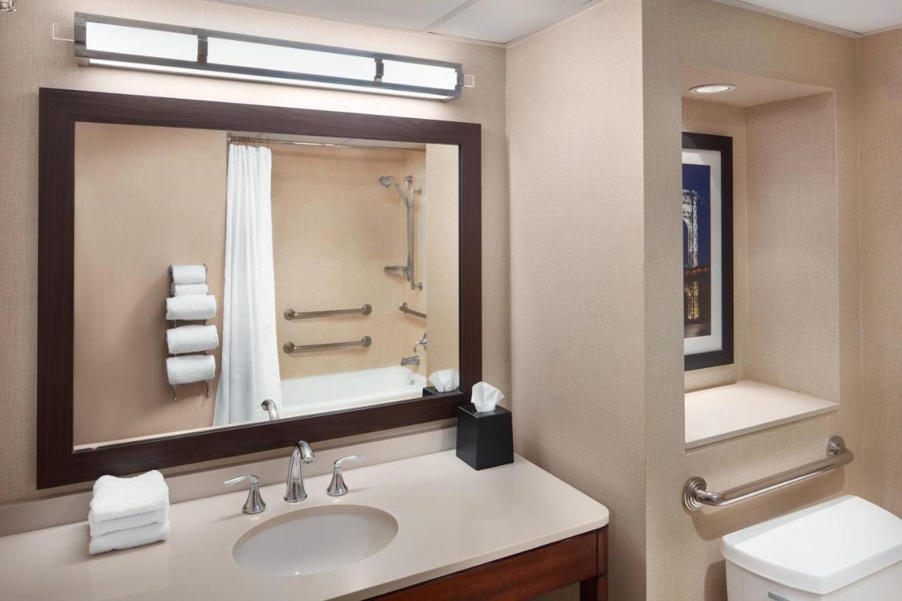 Deluxe King Room at Dolce by Wyndham Parsippany
