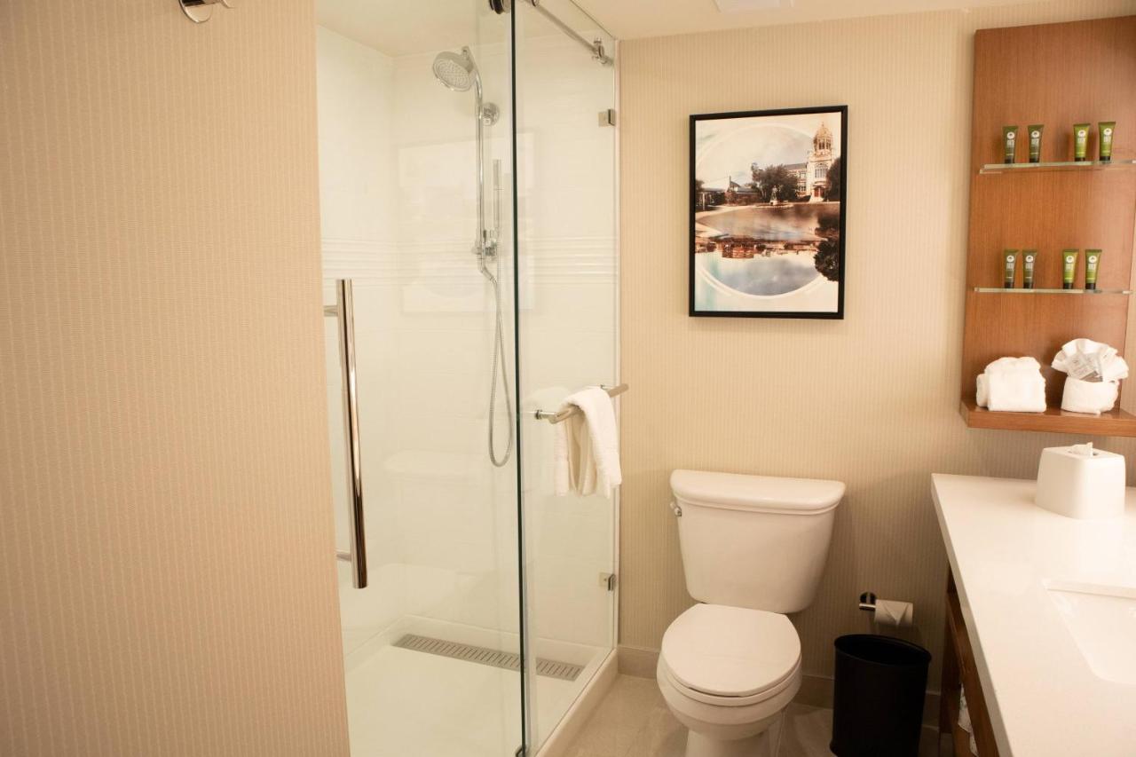 | Delta Hotels by Marriott Allentown Lehigh Valley
