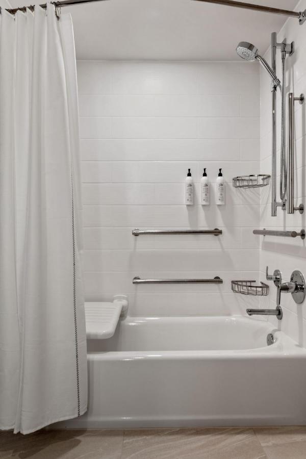| Delta Hotels by Marriott Allentown Lehigh Valley