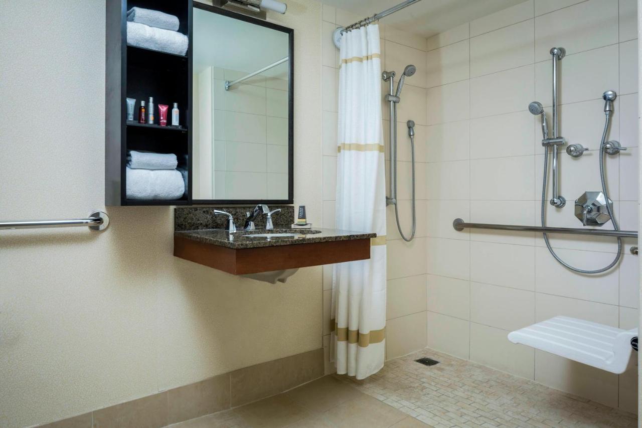 | Los Angeles Marriott Burbank Airport