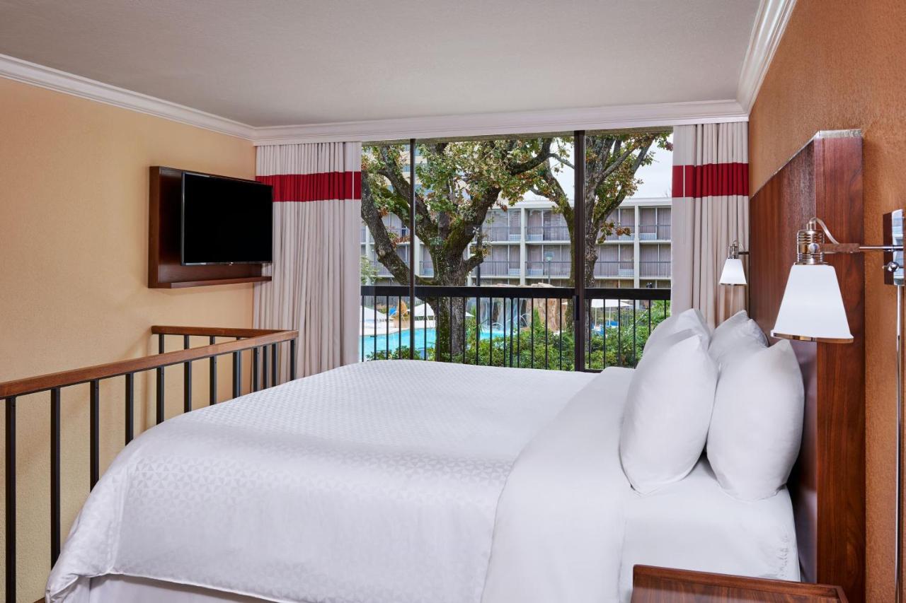 Family Studio at Four Points by Sheraton Little Rock Midtown