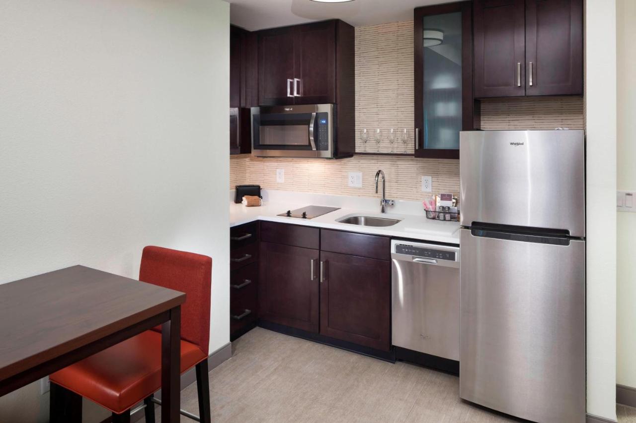 King Studio with Sofa Bed at Residence Inn by Marriott Near Universal Orlando™