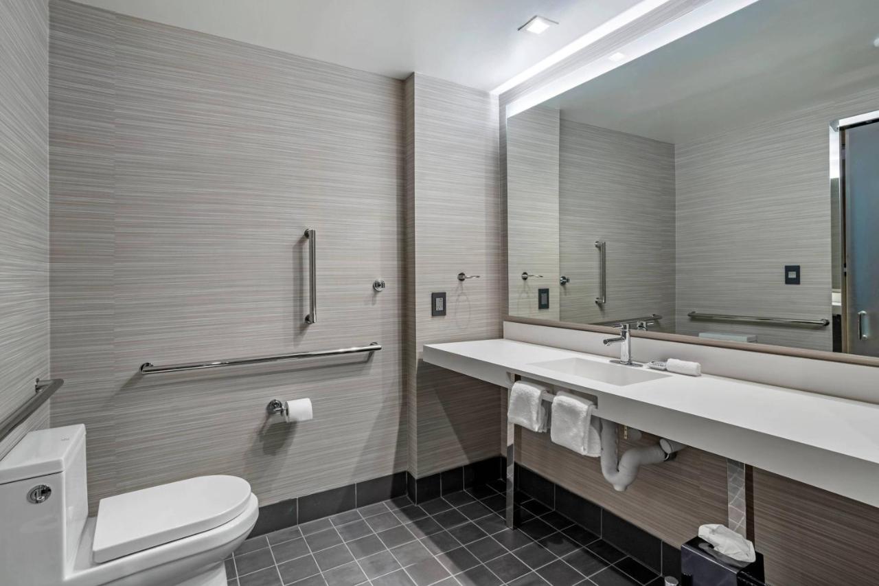 | AC Hotel Washington DC Convention Center