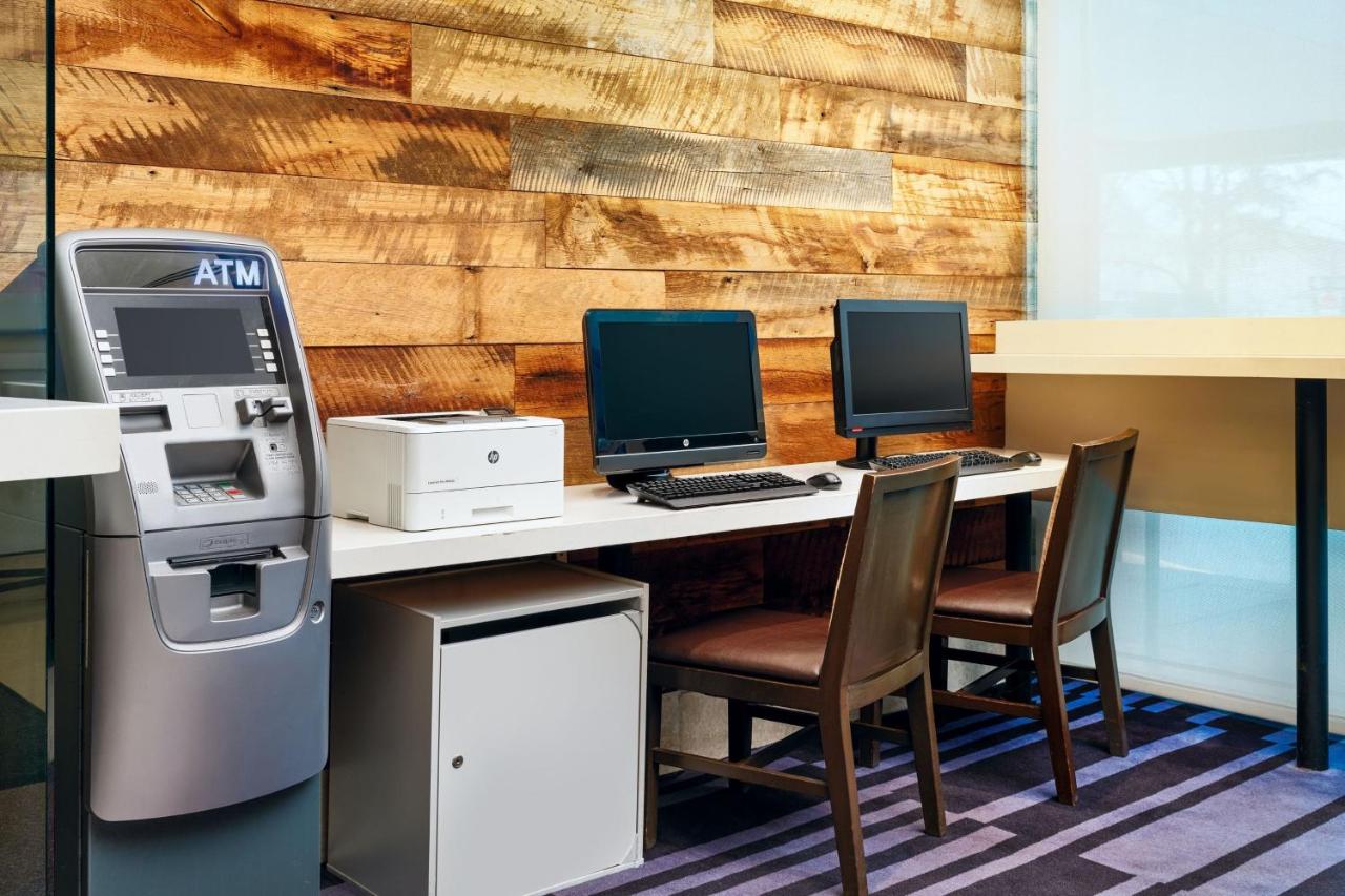  | Courtyard by Marriott New York JFK Airport