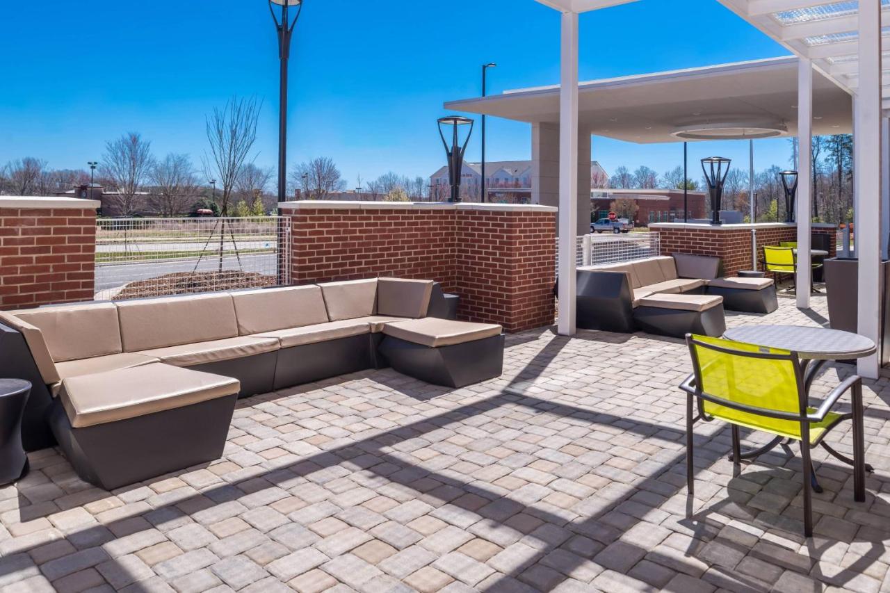 | SpringHill Suites by Marriott Greensboro Airport