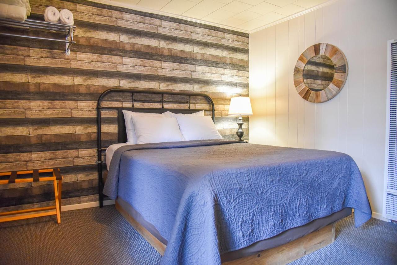 | Alpine Lodge Red River