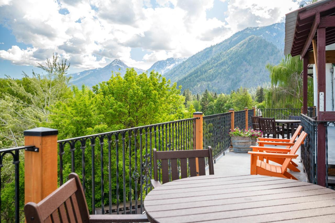 | Bavarian Ritz Hotel