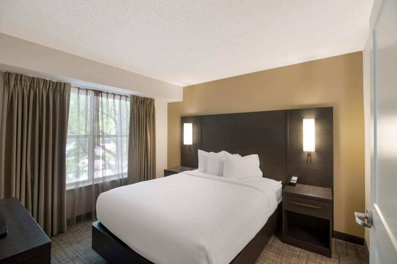 One Bedroom Suite Queen at Sonesta ES Suites Dallas Richardson