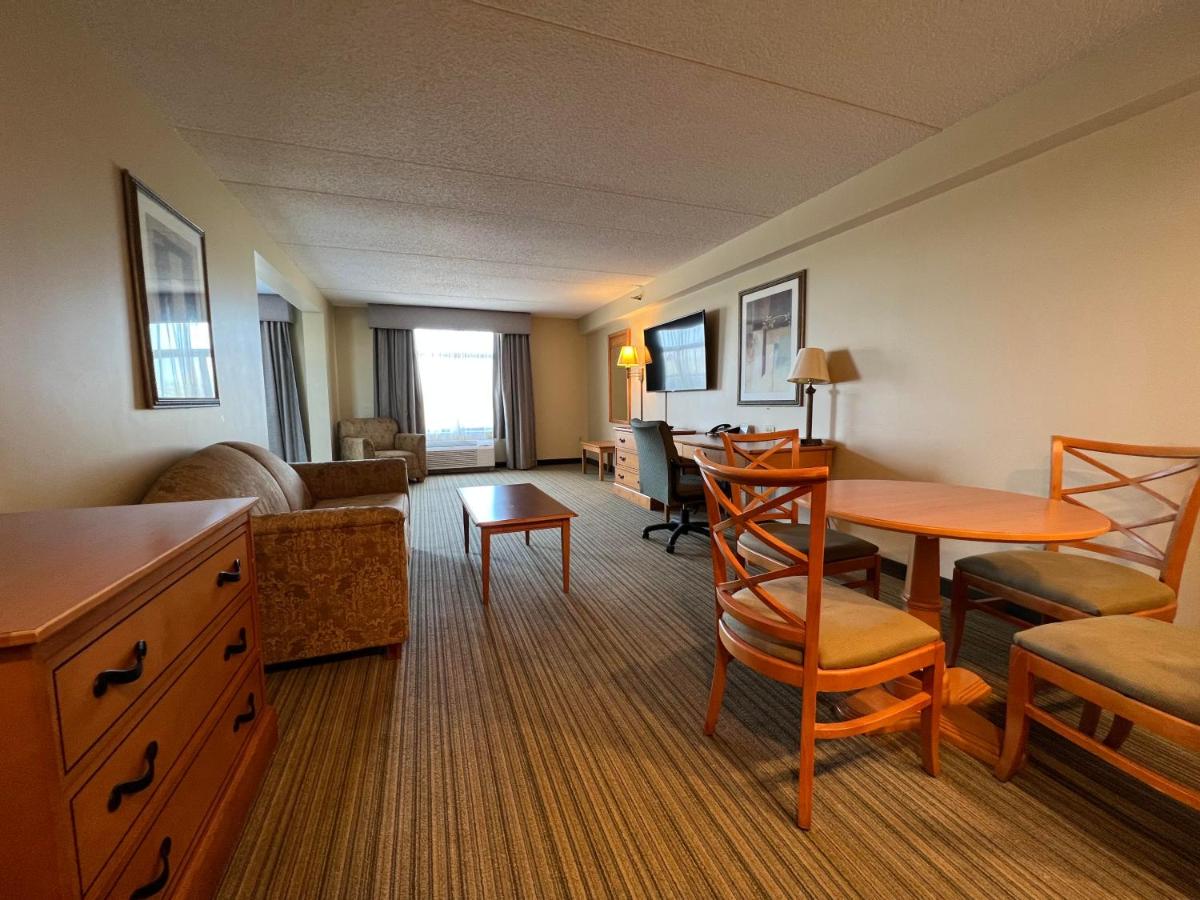 King Studio Suite - Non-Smoking at Wingate by Wyndham Coon Rapids