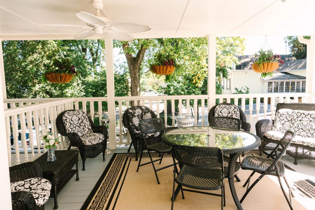  | Stanley House Inn