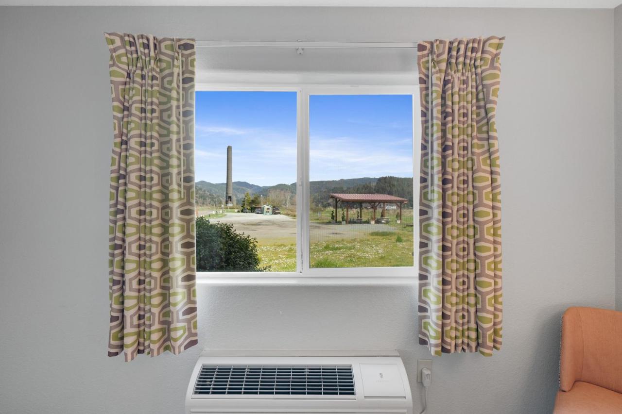 | Garibaldi Inn at the Bay