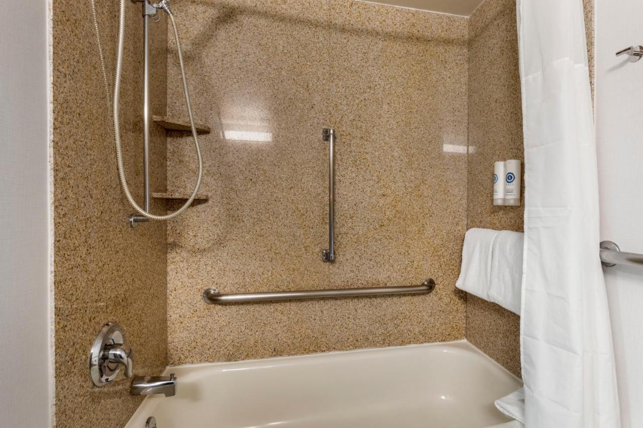 King Room - Accessible/Non Smoking at Comfort Inn Plano-Dallas