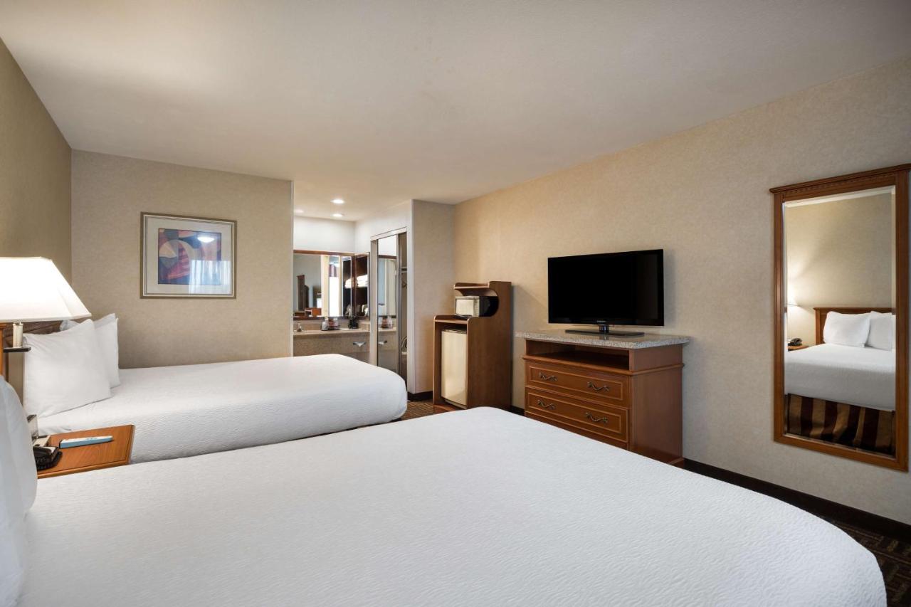 Queen Room with Two Queen Beds at Best Western Norwalk Inn