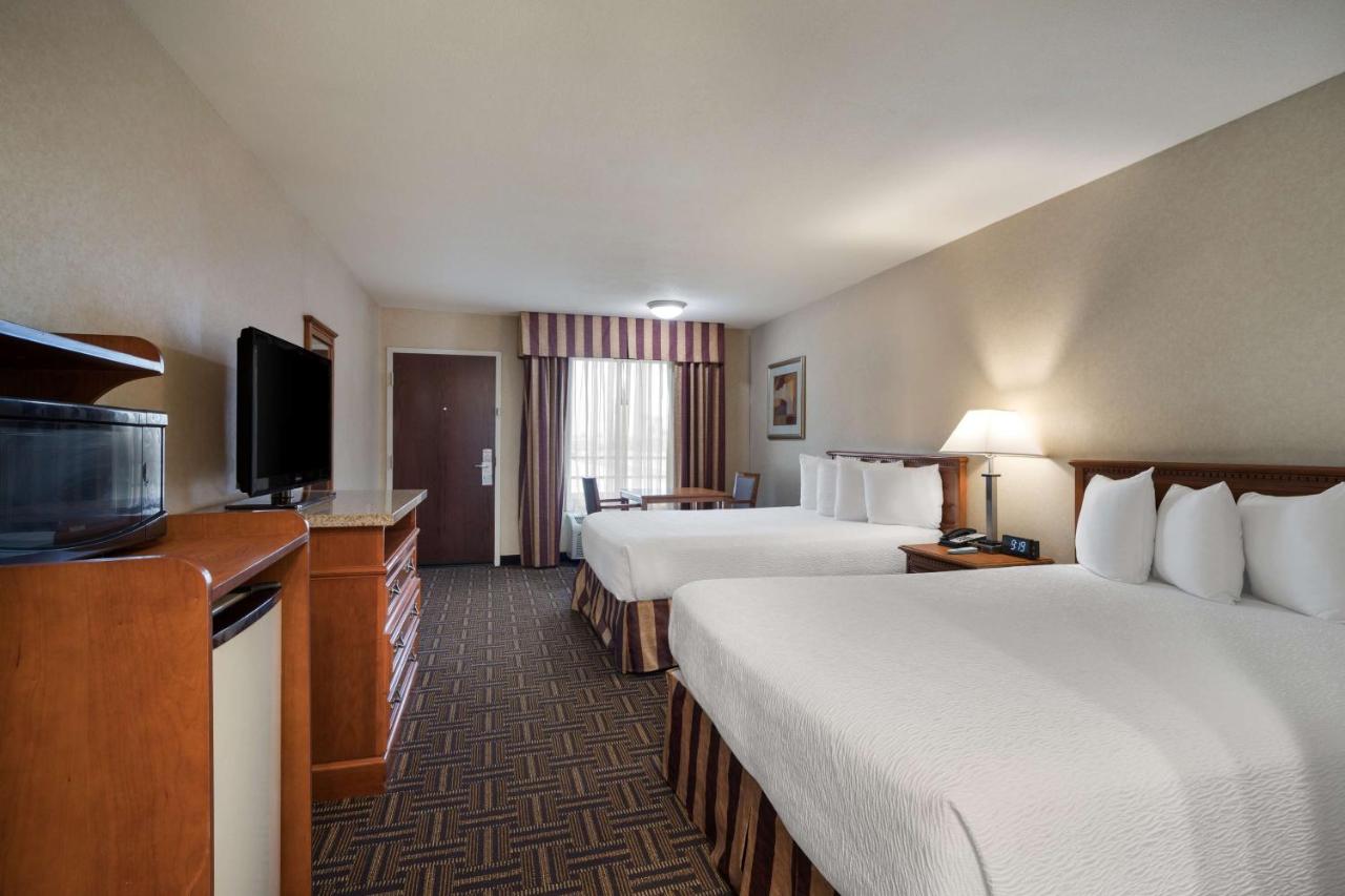 Queen Room with Two Queen Beds at Best Western Norwalk Inn