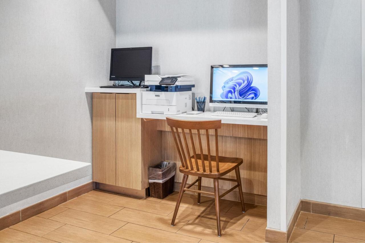 | Fairfield Inn & Suites Rancho Cordova
