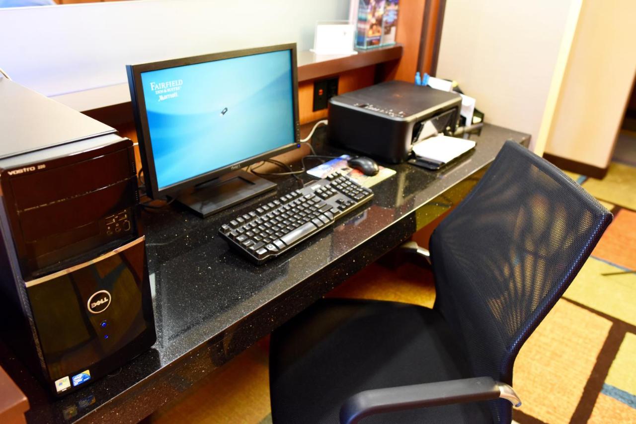 | Fairfield Inn & Suites by Marriott Weirton