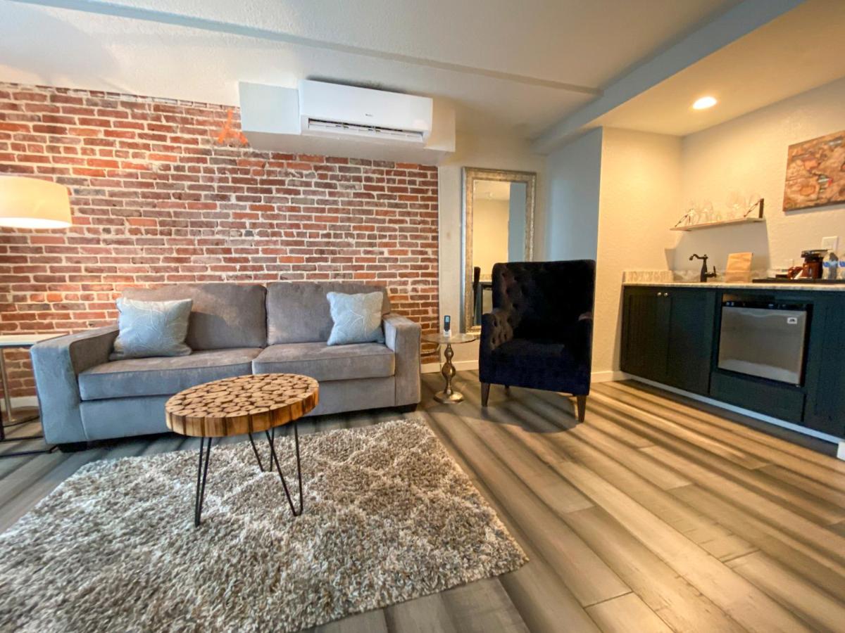 King Suite at Artisan Downtown
