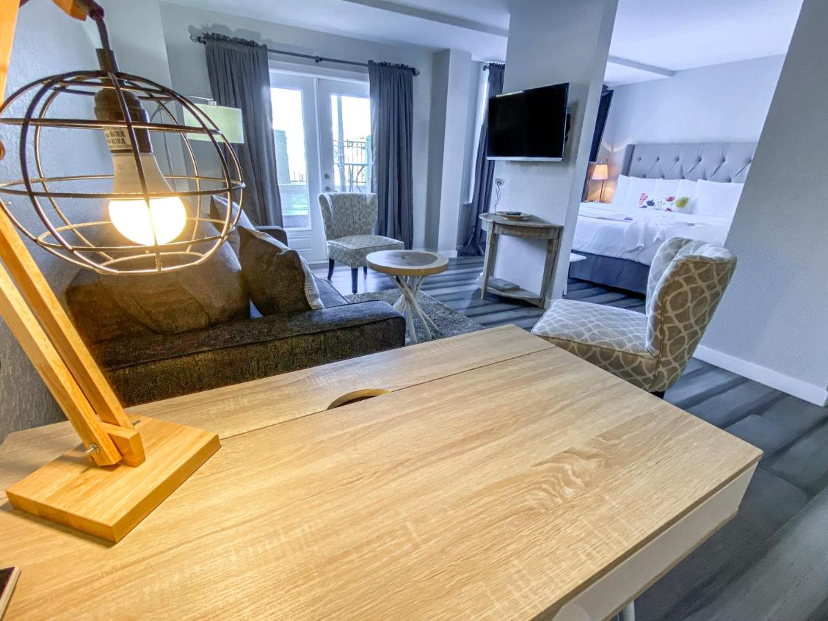 Superior Suite at Artisan Downtown