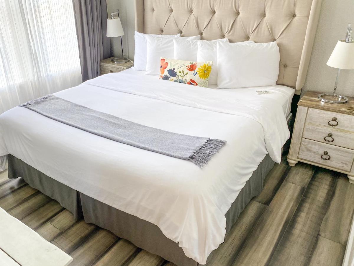 Superior Suite at Artisan Downtown