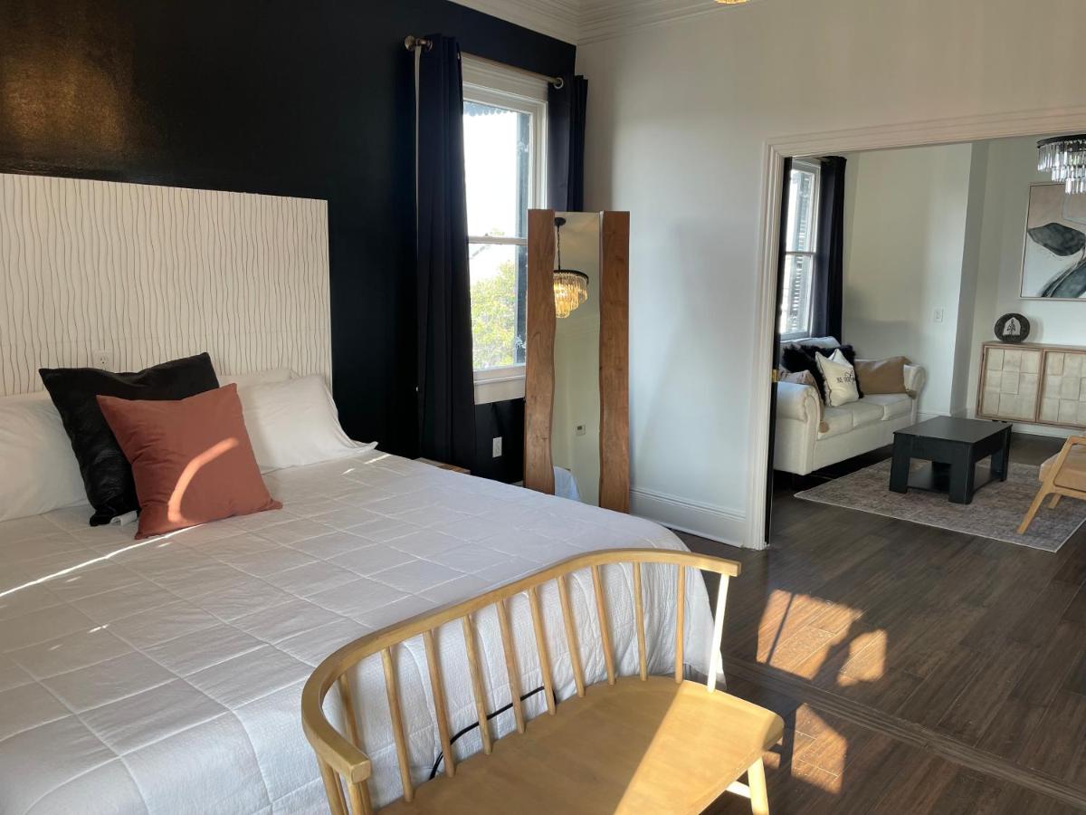 | Serenity in the Marigny Bed, Breakfast & Spa