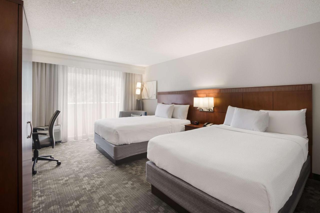 Deluxe Two Queens at Sonesta Select Atlanta Midtown Georgia Tech