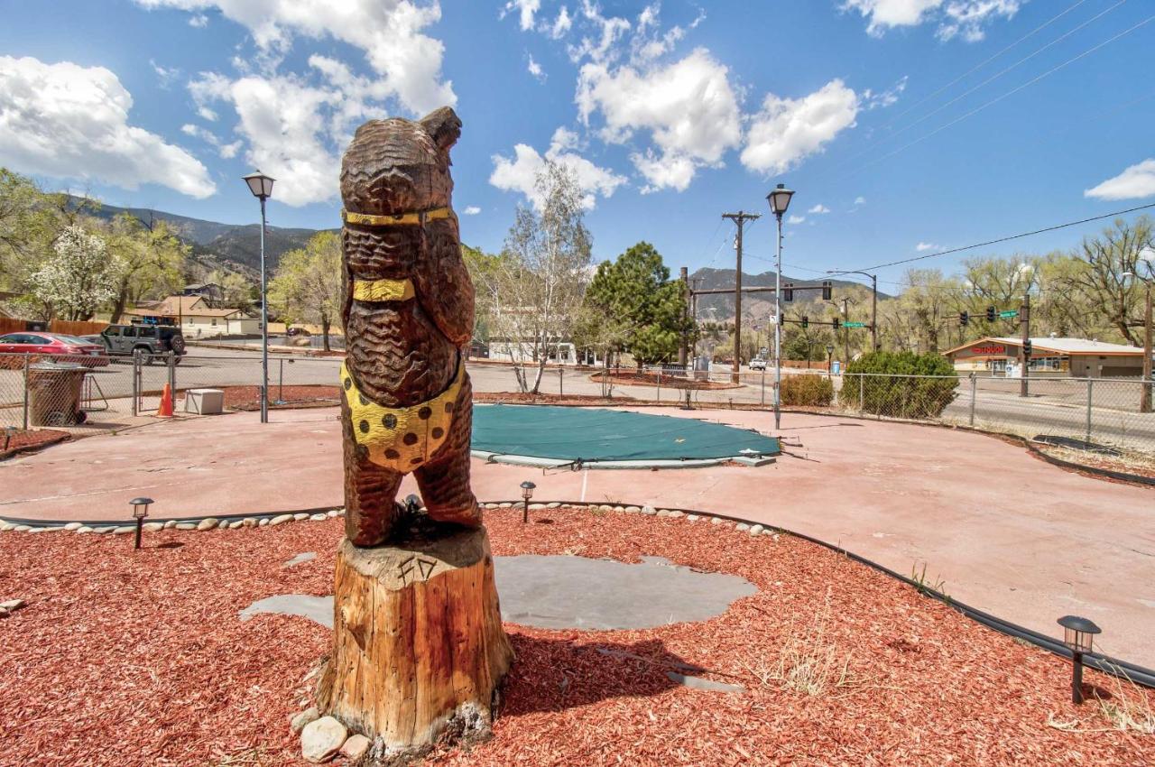  | Manitou Cog Lodge Inc dba Manitou Inn