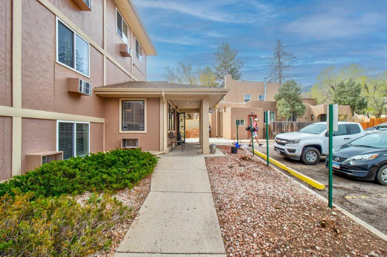  | Manitou Cog Lodge Inc dba Manitou Inn