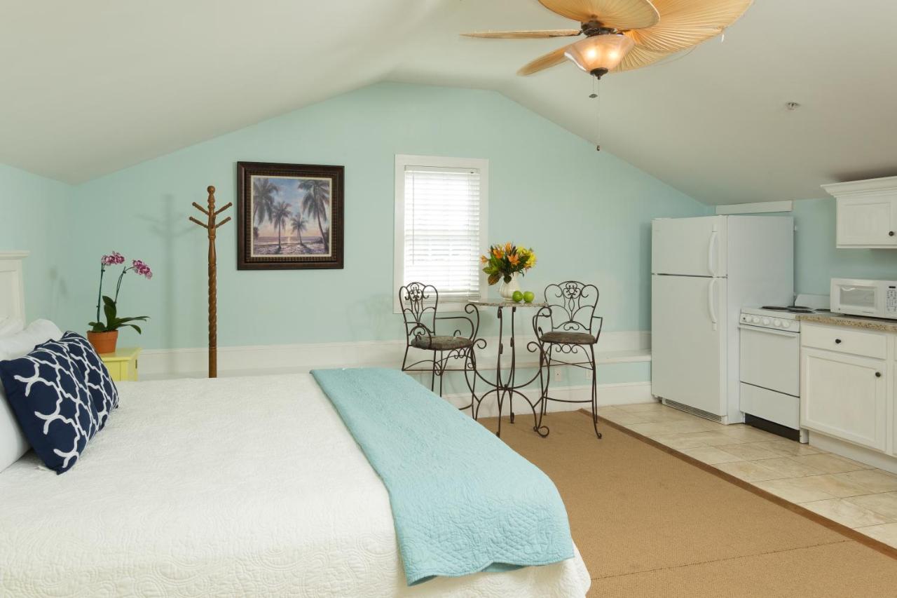  | Bella Bay Inn