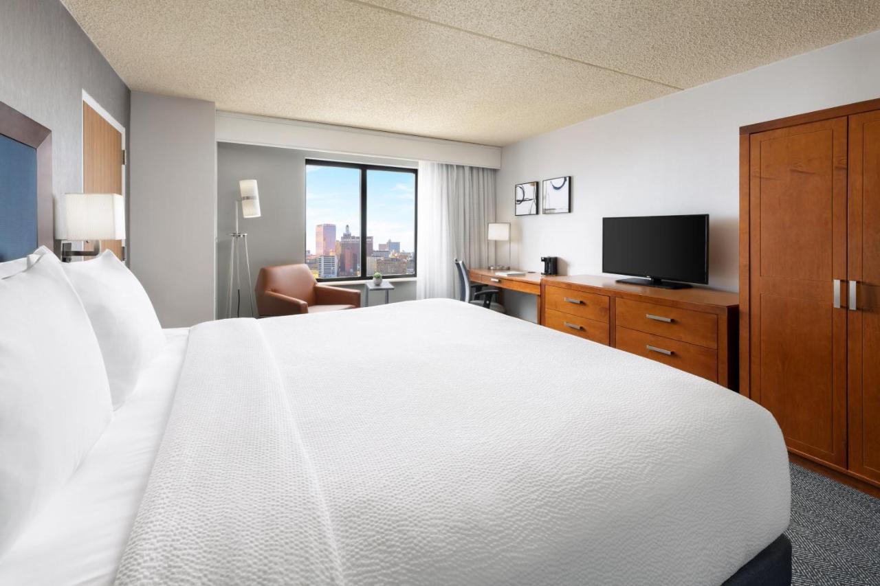 King Room at Courtyard by Marriott Atlantic City Beach Block