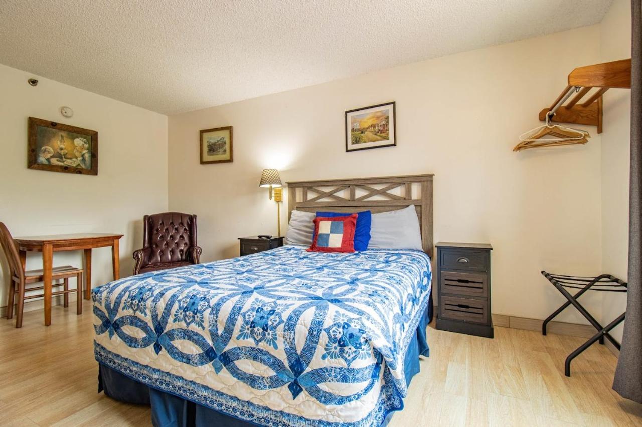  | Manitou Cog Lodge Inc dba Manitou Inn