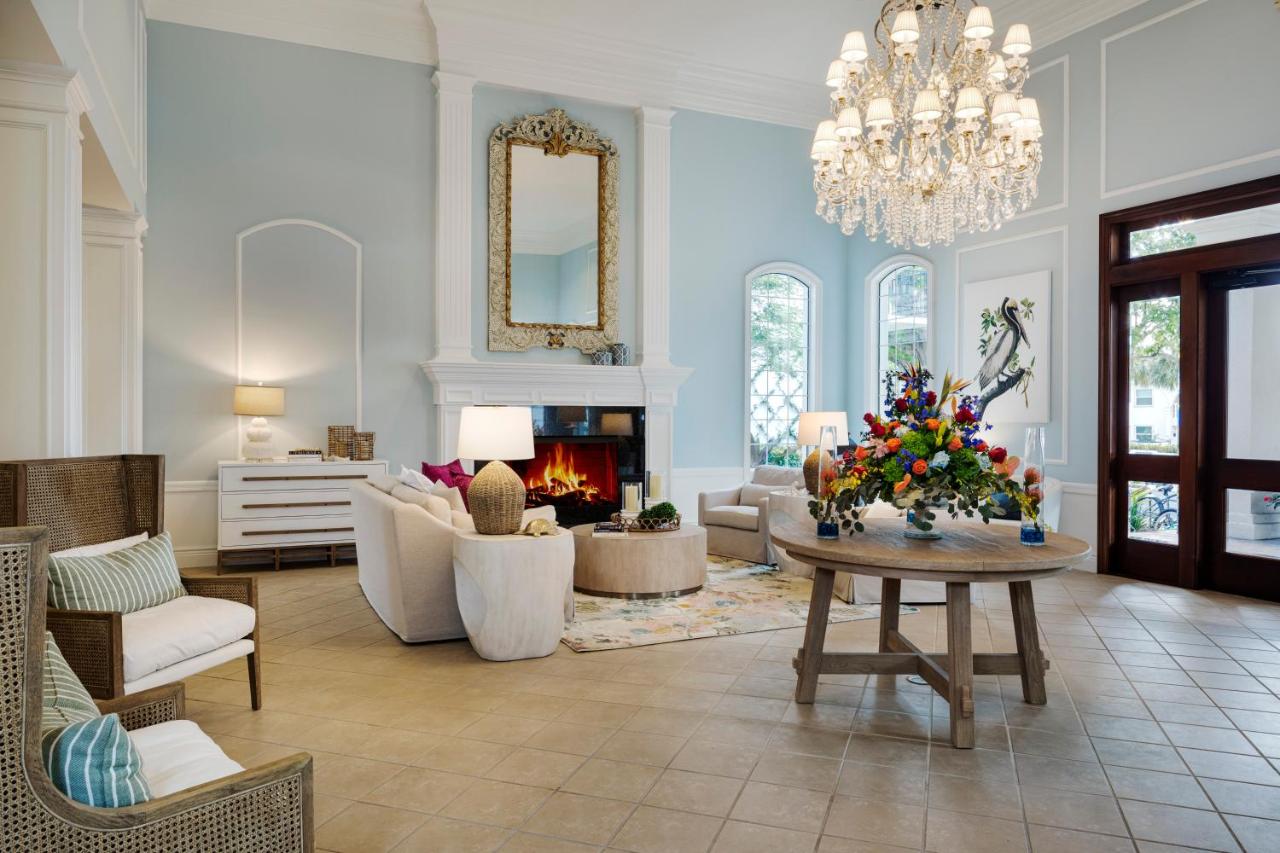 | The Capri Inn
