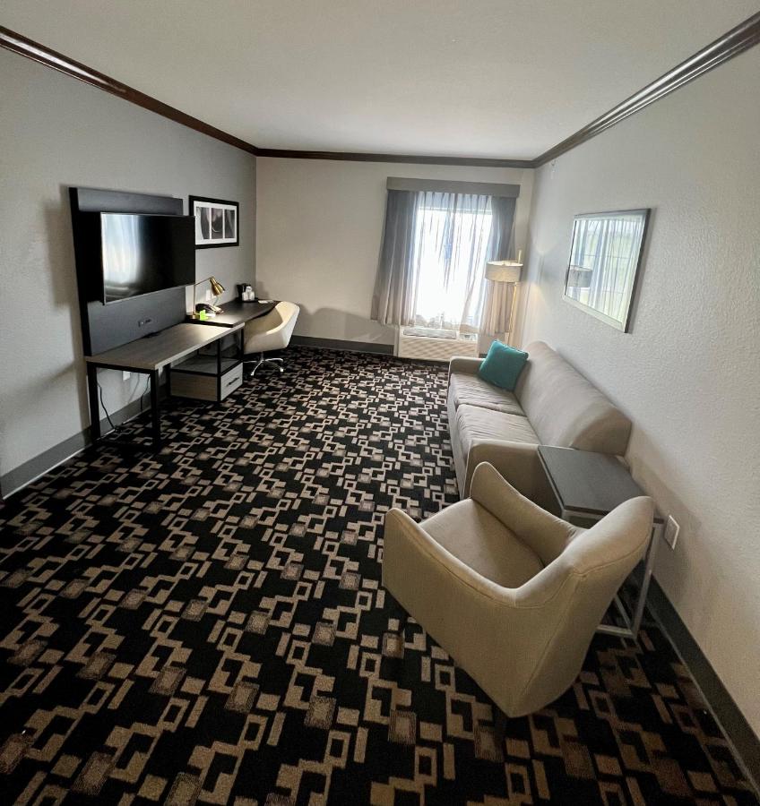 King Suite - Non-Smoking at La Quinta Inn & Suites by Wyndham Big Spring